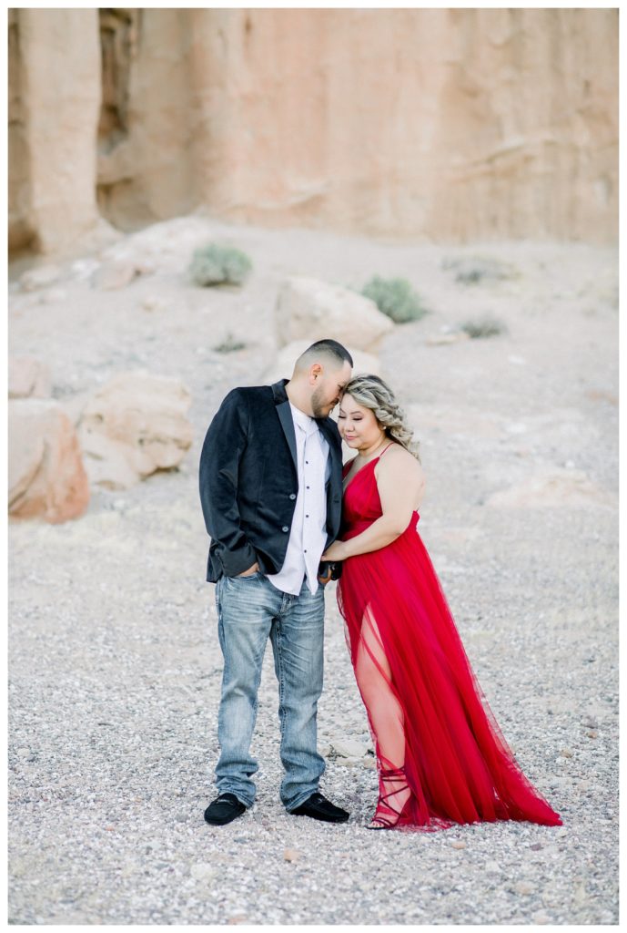 Red Rock Canyon engagement photos - snuggling in the desert