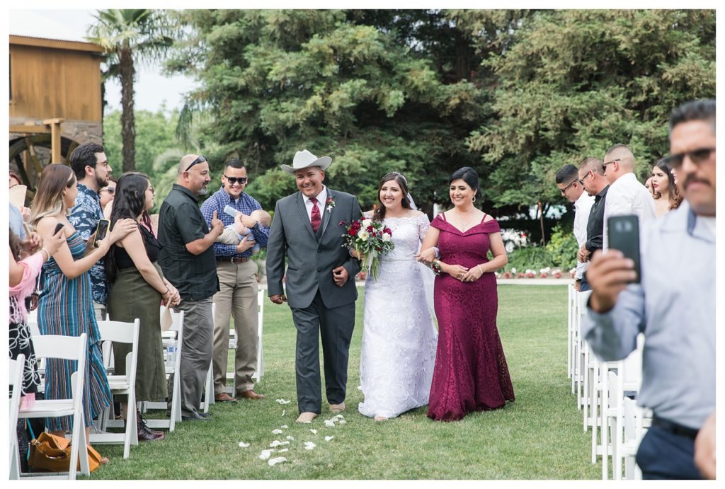 Koetsier Ranch in Visalia, Spring wedding, Ranch Wedding, dusty blue, burgundy, whites, Ranch wedding, unity cross, California Wedding Photographer, California Wedding, Visalia Wedding